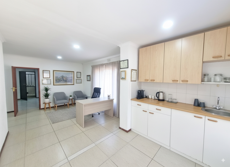 To Let commercial Property for Rent in Milnerton Central Western Cape